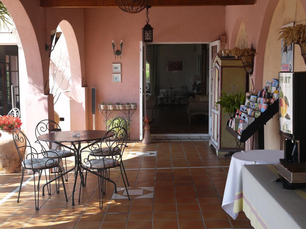 Hotel La Bastide De Biot Extérieur photo