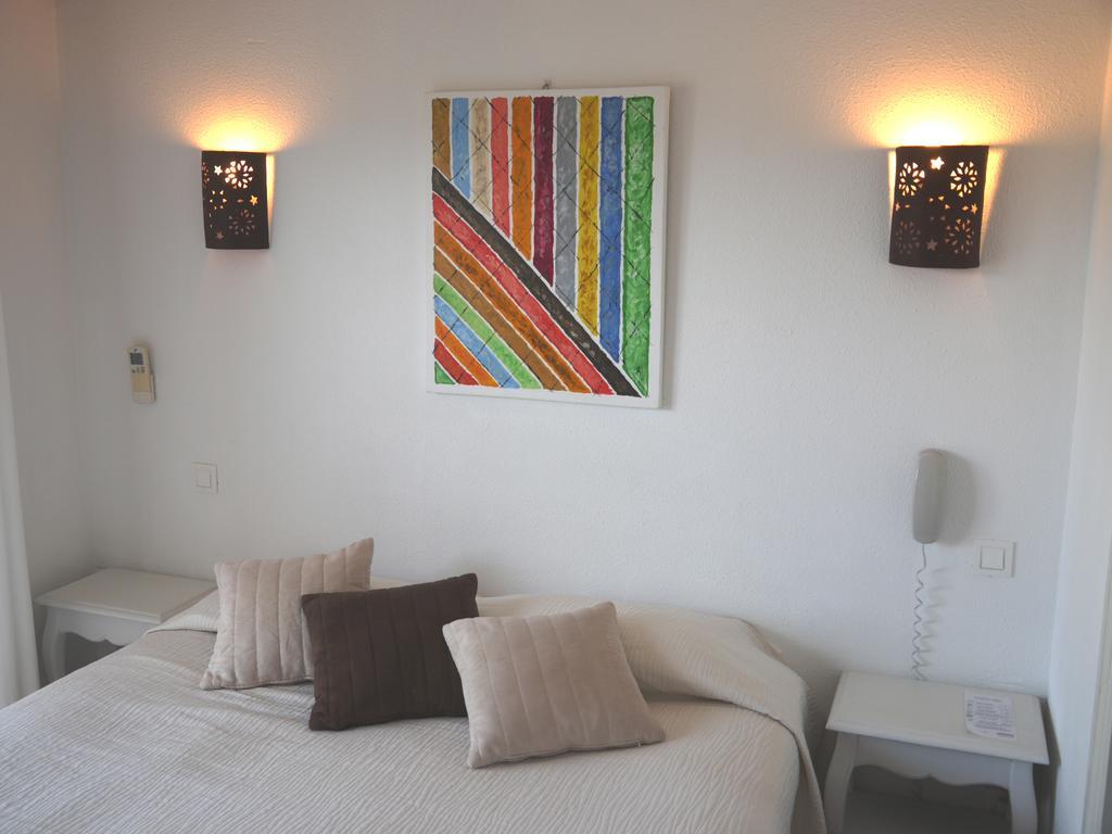 Hotel La Bastide De Biot Extérieur photo